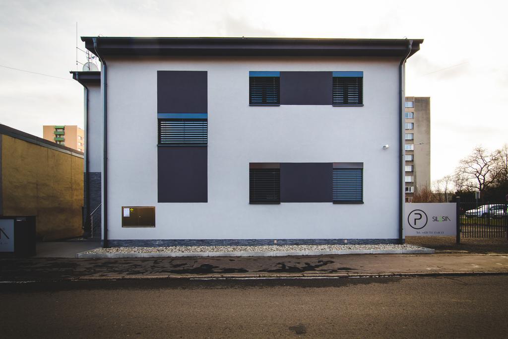 Silesia Residence Ostrava Exterior foto The new building of the Institute of Photonics